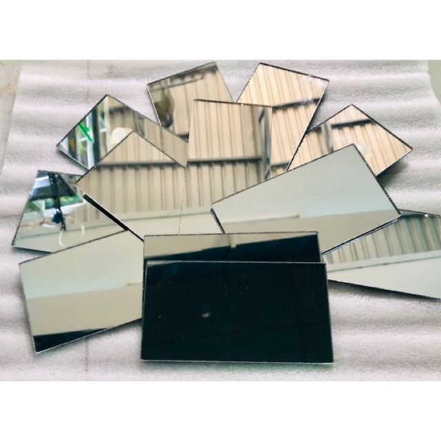 Kính cho cá Betta kè . Giúp cho cá betta không bị xếp đuôi