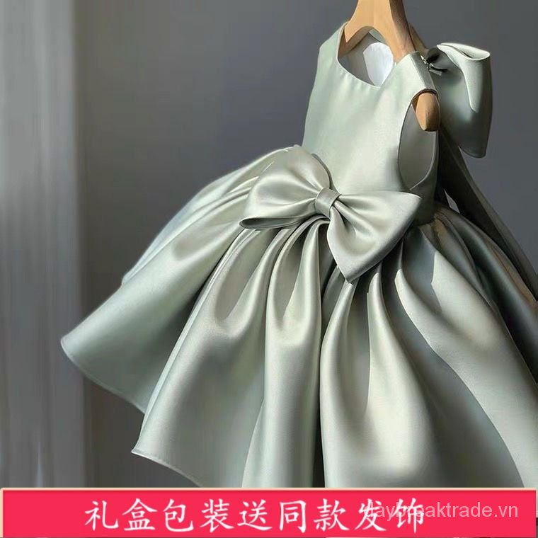 Đầm công chúa phong cách phương Tây sáng trọng để dự tiệc cho bé