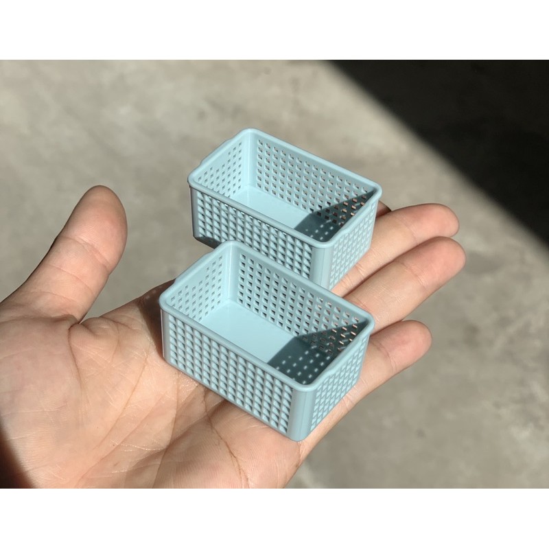 Mô hình rổ nhựa mini cho nhà búp bê