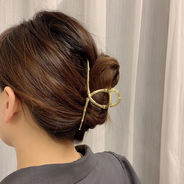 Kẹp tóc càng cua Vemico kim loại thanh lịch KT15