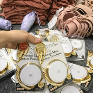 Phấn nước Premium Moist Cushion Foundation Sale.