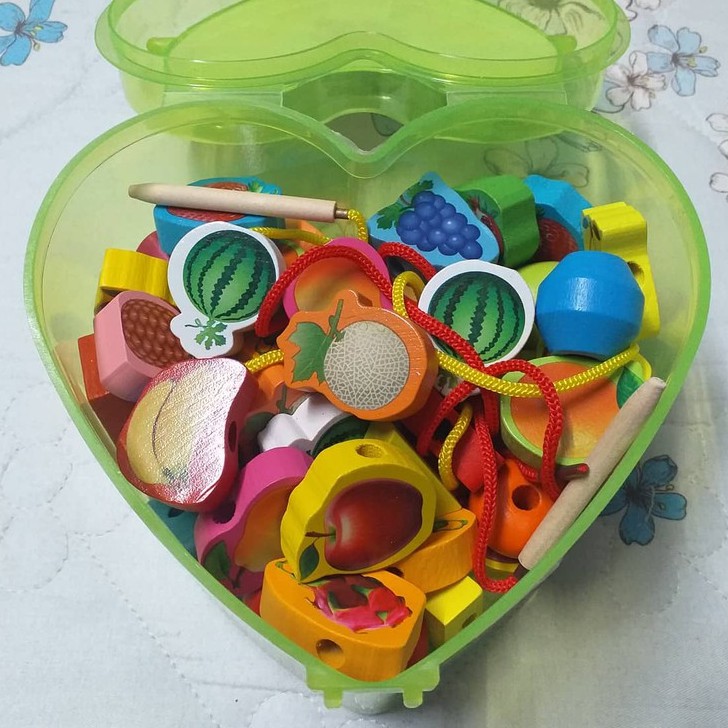 Xâu hạt gỗ hộp trái tim