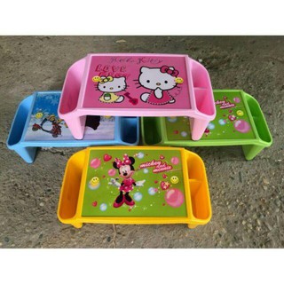 Bàn học nhựa việt nhật có 2 khe cài sách bút ( 58,5x30x22)