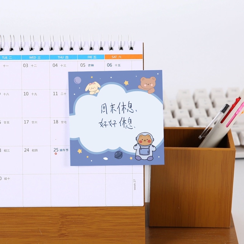 Giấy ghi chú 50 tờ giao ngẫu nhiên(có thể dán)