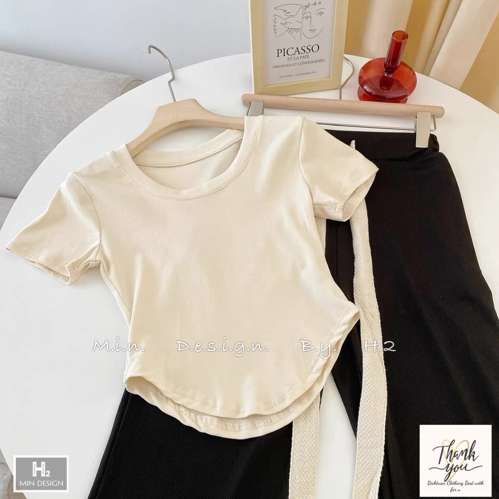 Set Bộ Đồ Nữ áo Croptop Đuôi Tôm Màu Be Mix Quần Suông Ống Rộng Cạp Chun Màu Đen Freesize