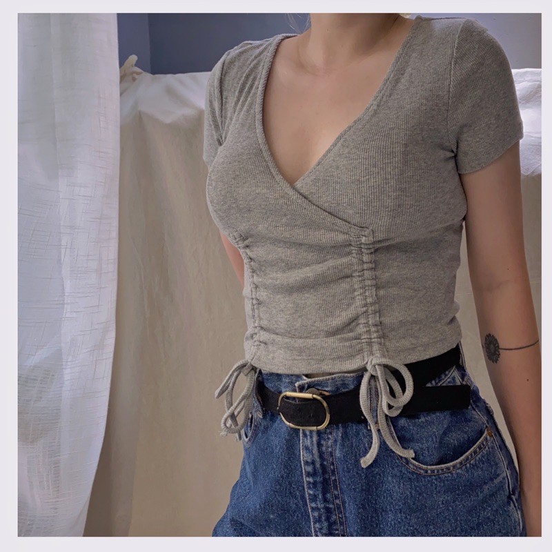 - Áo phông rút eo