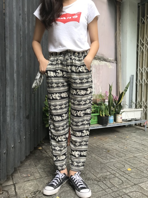 4 Quần Lanh Dài Thổ Cẩm nhiều họa tiết hàng VNXK từ 45-65kg quần lanh bo gấu hoặc quần lanh ống suông KÈM ẢNH CHỤP THẬT | BigBuy360 - bigbuy360.vn