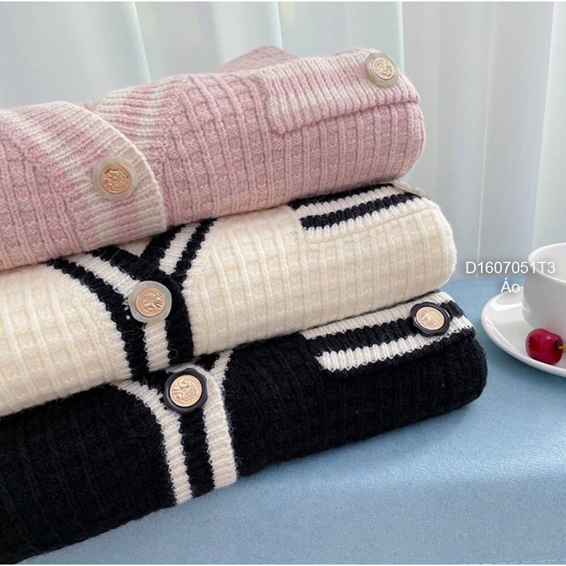 Áo khoác Len cổ tim hai túi 4 sọc kẻ TT1607