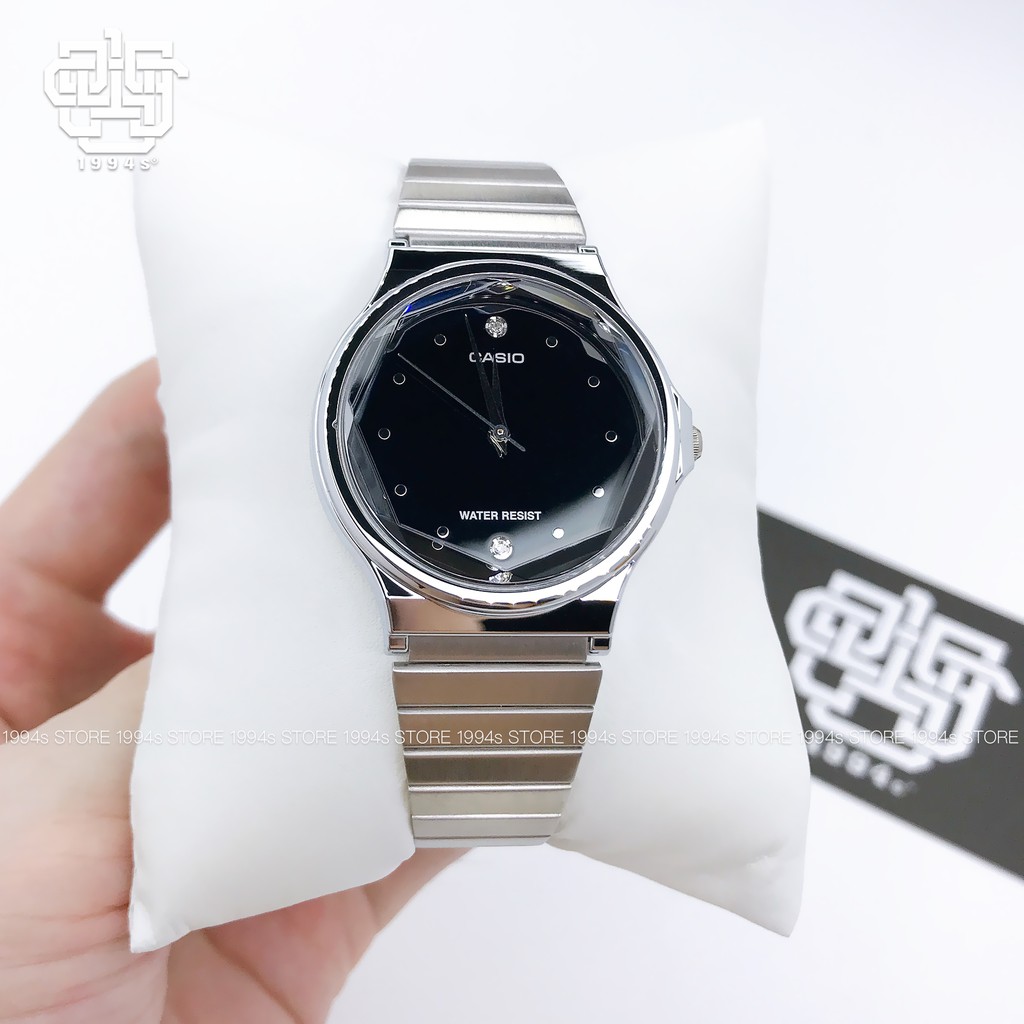 Đồng hồ unisex Casio MQ-1000D-1A / MQ-1000D-1A2 đính kim cương tự nhiên, chống nước 50m, size 34.9mm, hàng chính hãng