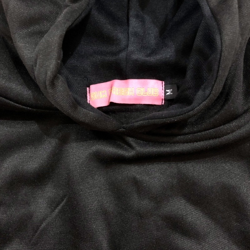 Áo hoodie croptop Gumfresh