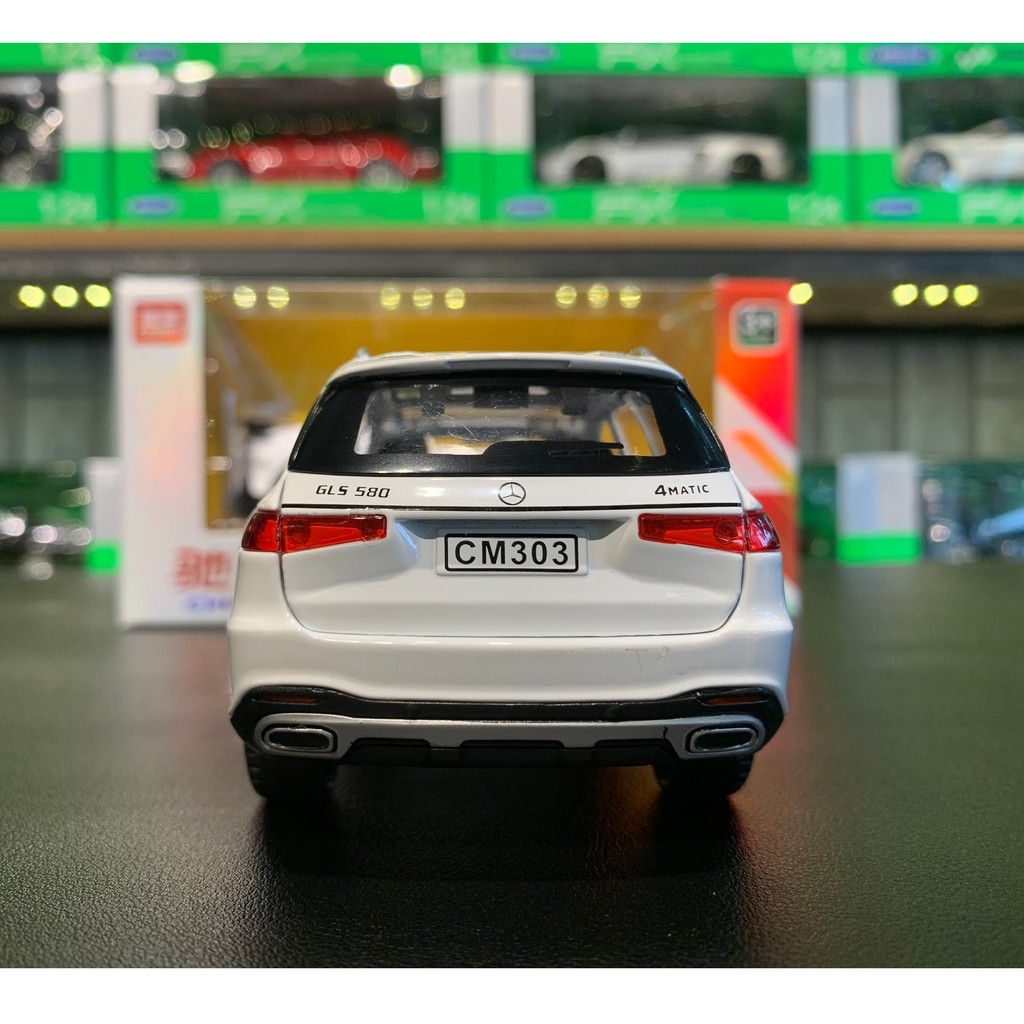 Mô hình xe Mercedes-Benz GLS 580 tỉ lệ 1:32 CHIMEI màu trắng