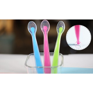 Thìa ăn dặm silicon siêu mềm Munchkin