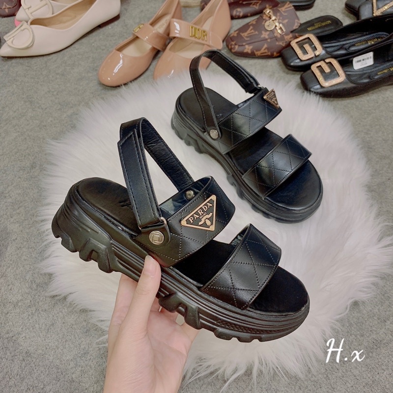 DÉP SANDAL 2 QUAI PR TRẮNG VÀ ĐEN MỚI NÂNG ĐẾ 3CM
