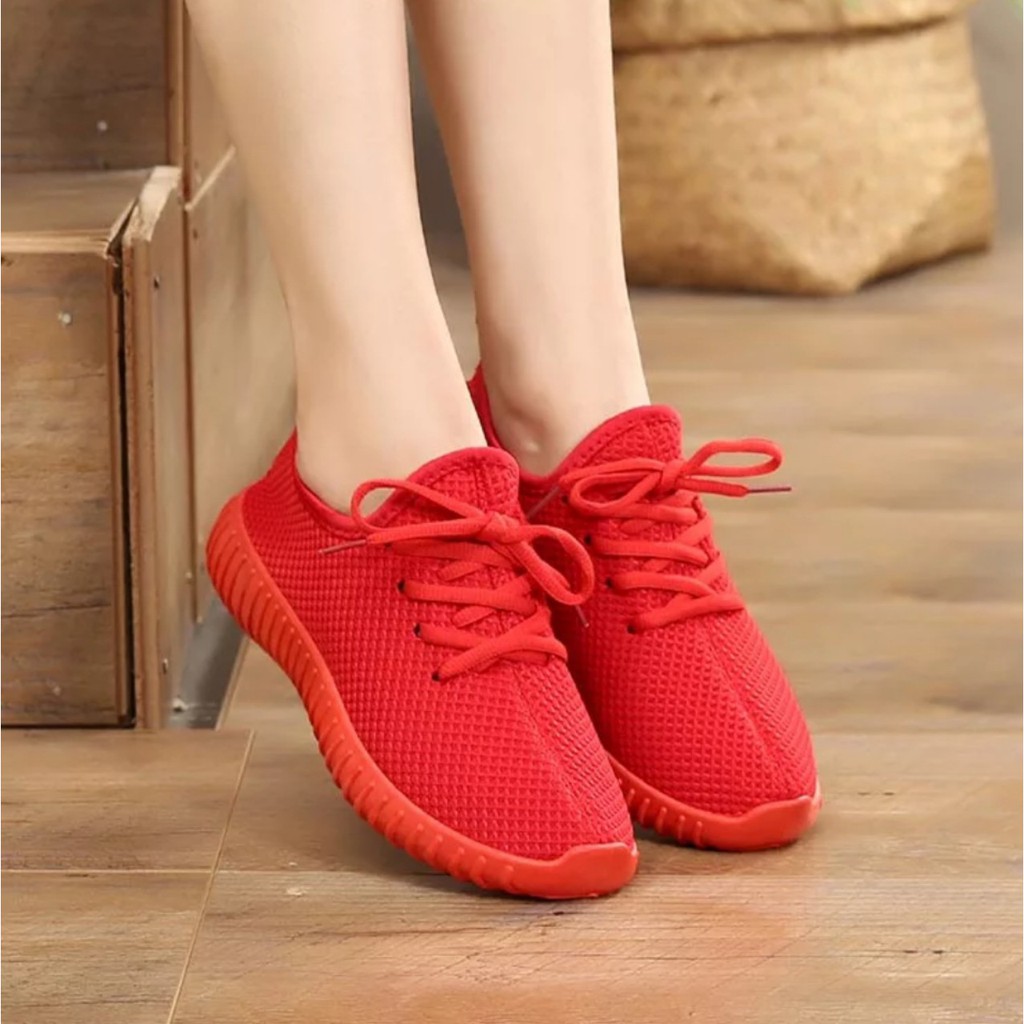 GIÀY THỂ THAO ĐẾ MỀM TRÒN TRƠN XẢ KHO GIÁ GỐC
