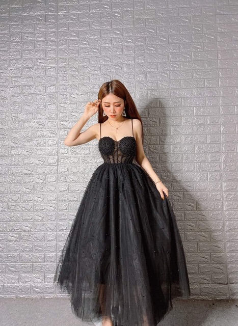 Đầm xoè kết cườm tia