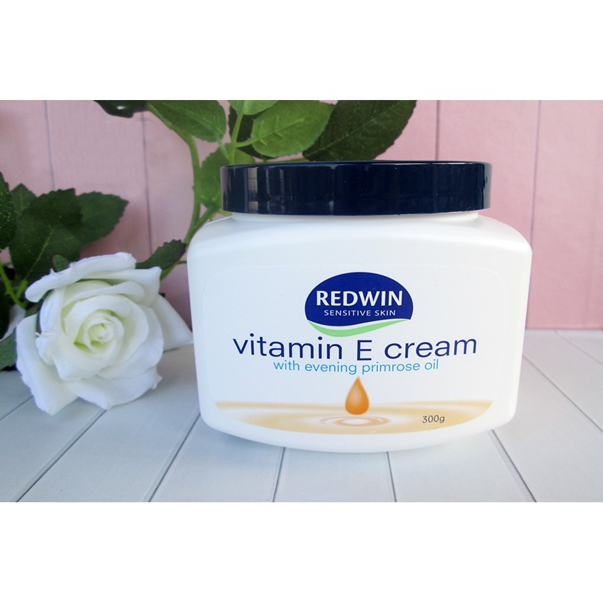 DƯỠNG TRẮNG DA VITAMIN E RED CREAM LÀNH TÍNH- MỀM MỊN - SÁNG DA