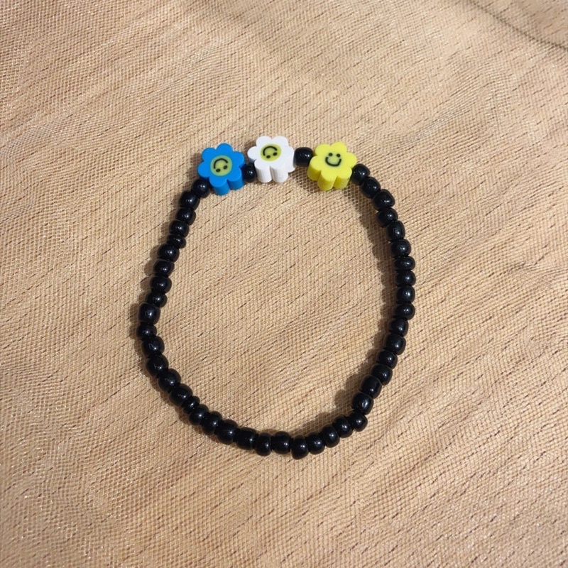 Dây vòng tay hoa- cười co giãn