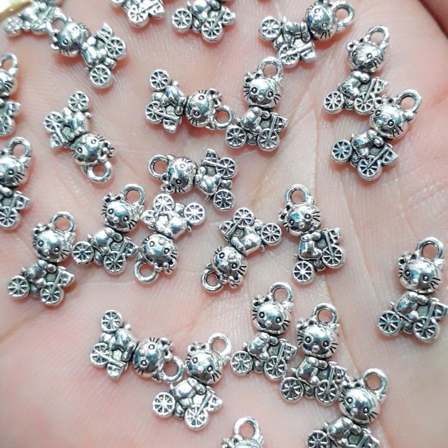 nguyên vật liệu char mMặt kitty đạp xe 50g ( 25k )