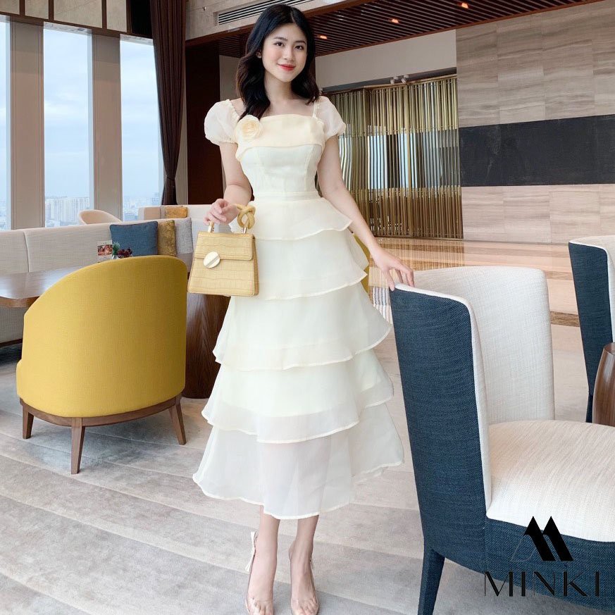 VÁY TẦNG KÈM HOA CÀI ÁO - Chất liệu Tơ Sống Organza- Màu Vàng Trong