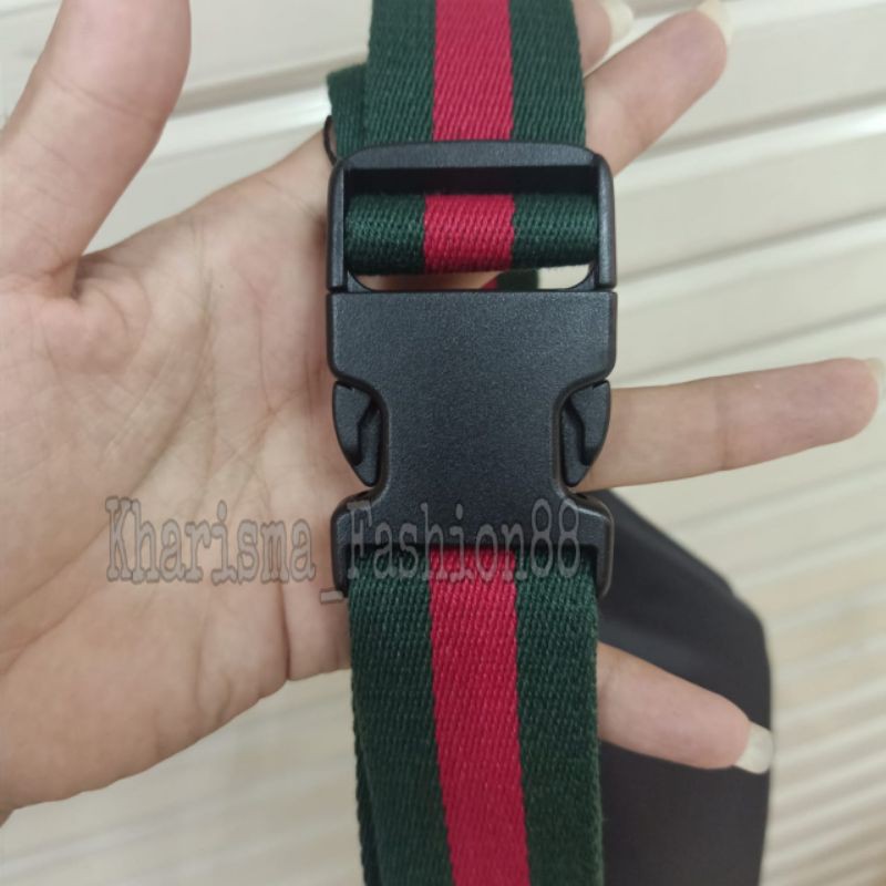 Túi Đeo Hông Gucci Chất Liệu Nylon Chống Thấm Nước Cao Cấp