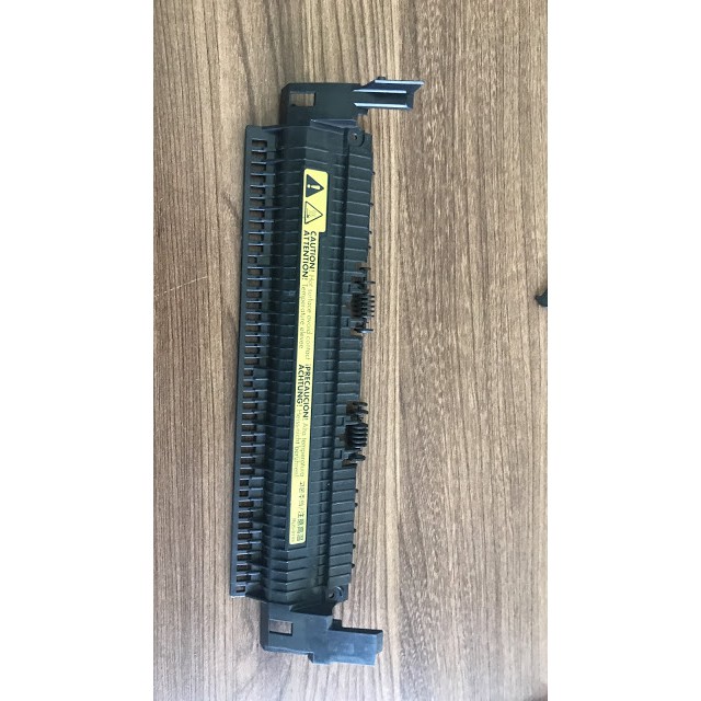 Cây hướng giấy ra canon 2900