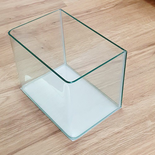 Hồ Cá Acrylic Cubic Size 22 Kích Thước 22x15x17cm Dày 4mm Bầu 2 Cạnh Bìa