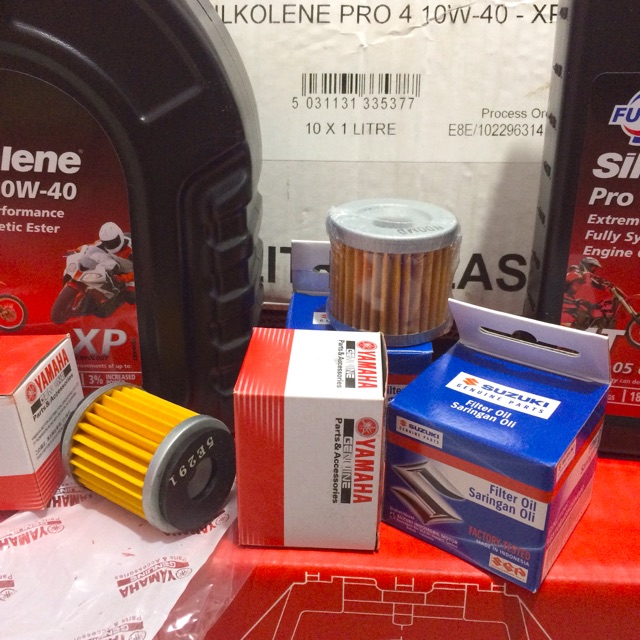Combo Nhớt Fuchs Silkolene Pro 4 10W-40 XP + Lọc Nhớt Suzuki Yamaha