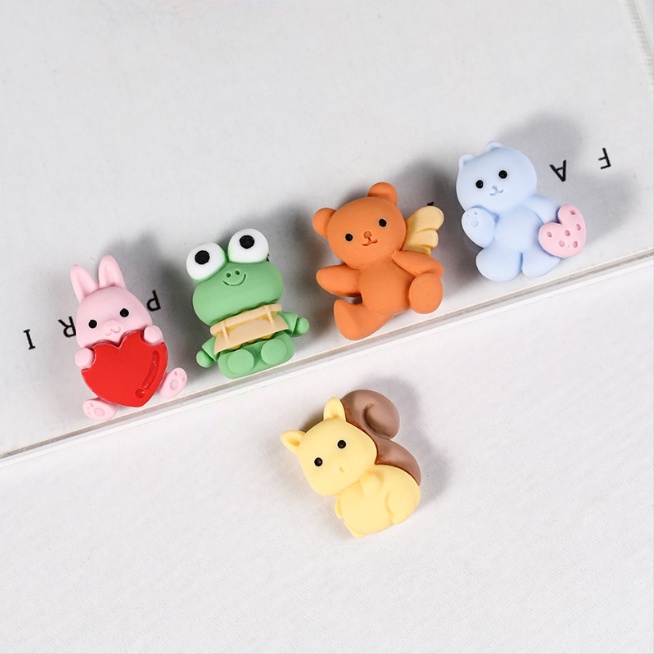 Sticker jibbitz gắn dép Crocs hình thỏ hồng, ếch xanh, sóc vàng, gấu nâu