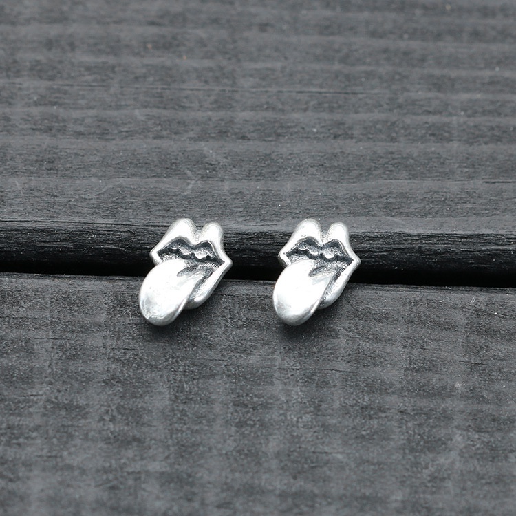 Khuyên tai Chrome Heart Gia Công Bạc Thái S925 Cao Cấp Tinh Xảo Kèm Hộp