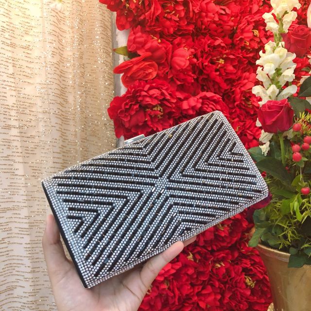 Clutch dự tiệc 3d đính đá