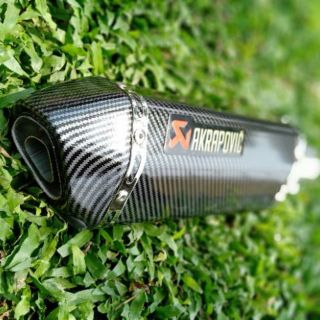 Pô độ Akrapovic carbon