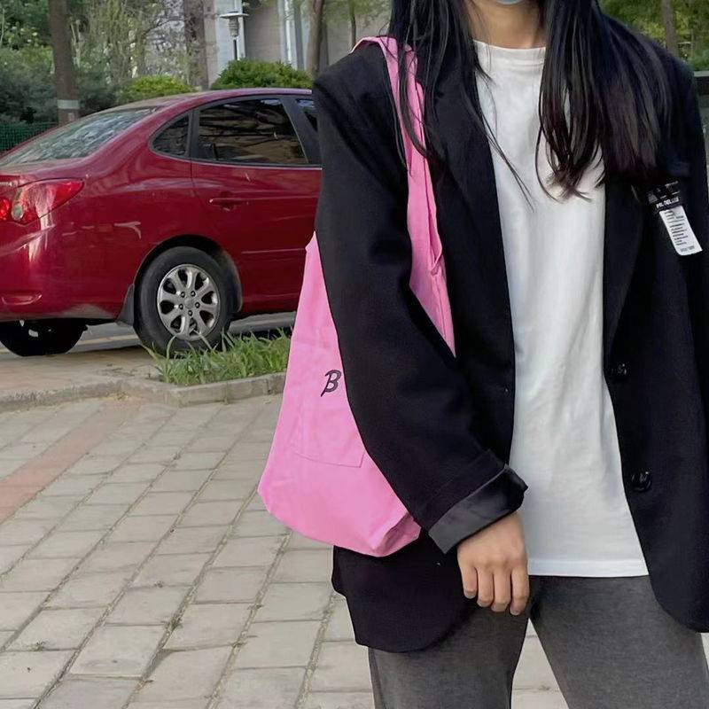 Túi đeo vai vải canvas màu vàng nhạt phong cách hè dành cho nữ