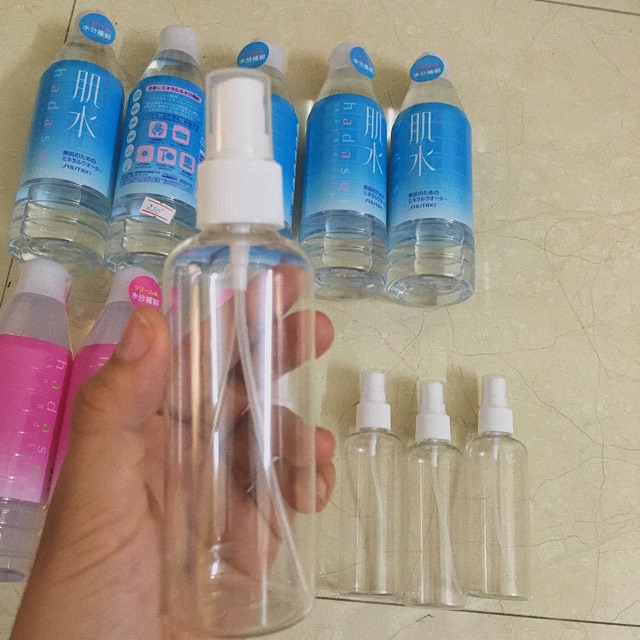 Xịt khoáng Shiseido Hadasui 400ml | BigBuy360 - bigbuy360.vn