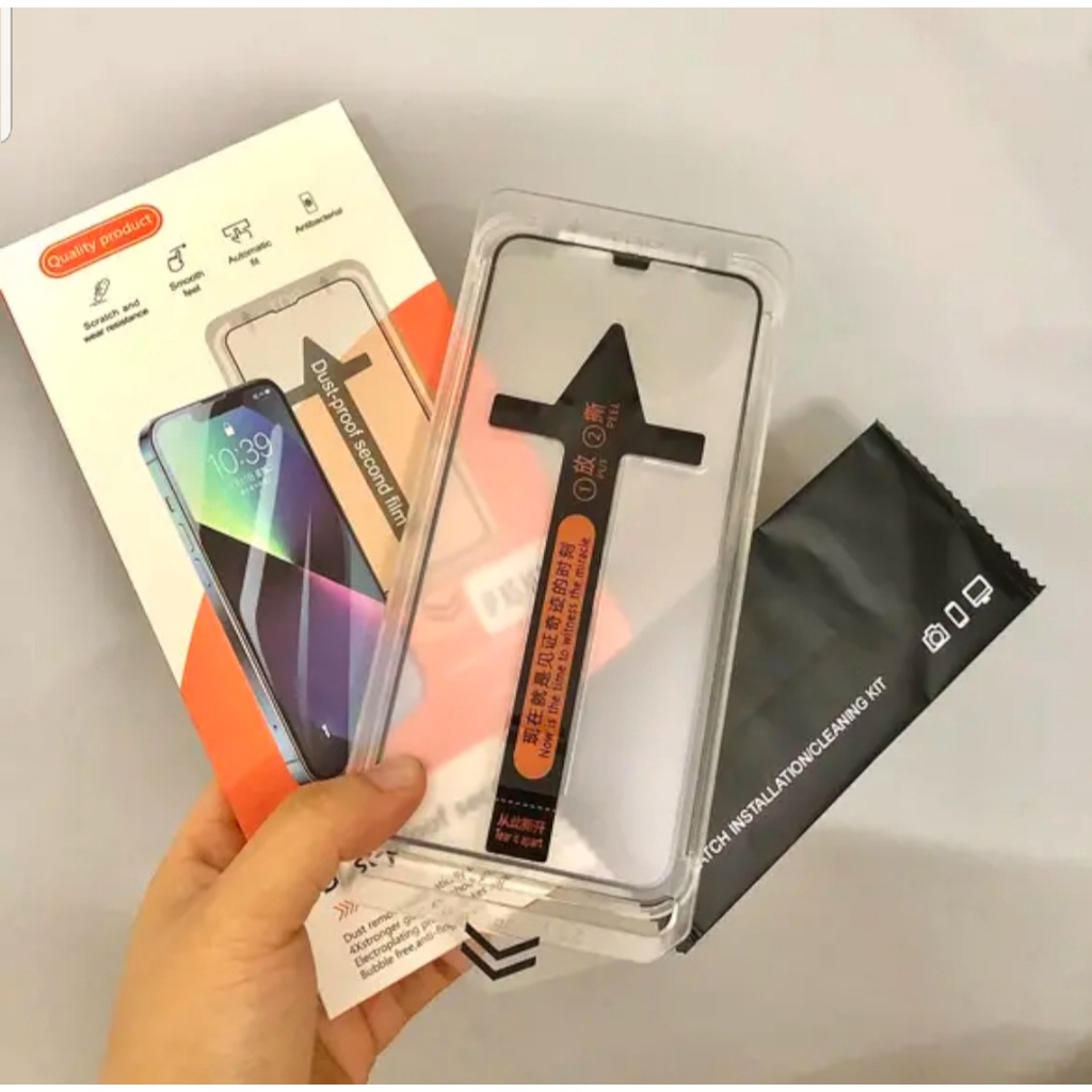 Cường lực iphone tự dán có khung viền kéo ra tự động sạch bụi dễ dán