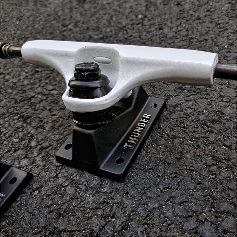 Trục Thunder Team ONYX White/Black Trucks 147