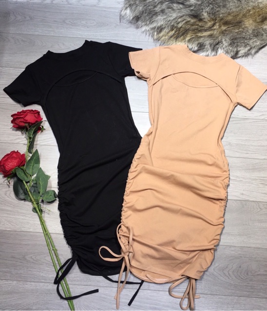 Váy body khoét ngực cộc sexy | BigBuy360 - bigbuy360.vn