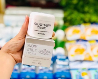 Kem dưỡng trắng da Snow White Cream