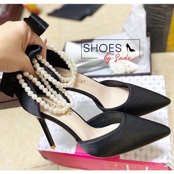 Giày cao gót 9p bít mũi có quai ngọc thắt nơ phía sau 2 màu trắng đen tiểu thư SUDI SHOSE TH139-BCF