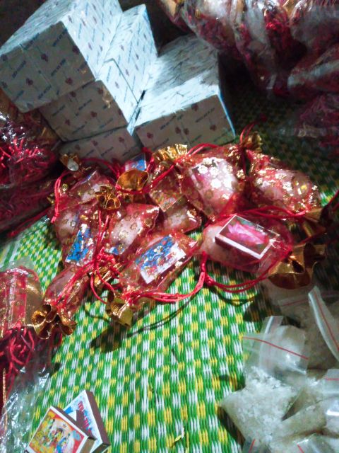 Diêm đóng muối lộc 60k 100 bao diêm . mọi người KHÔNG chọn VN post vận chuyểnvì họ không vận chuyển giúp em nhé | BigBuy360 - bigbuy360.vn