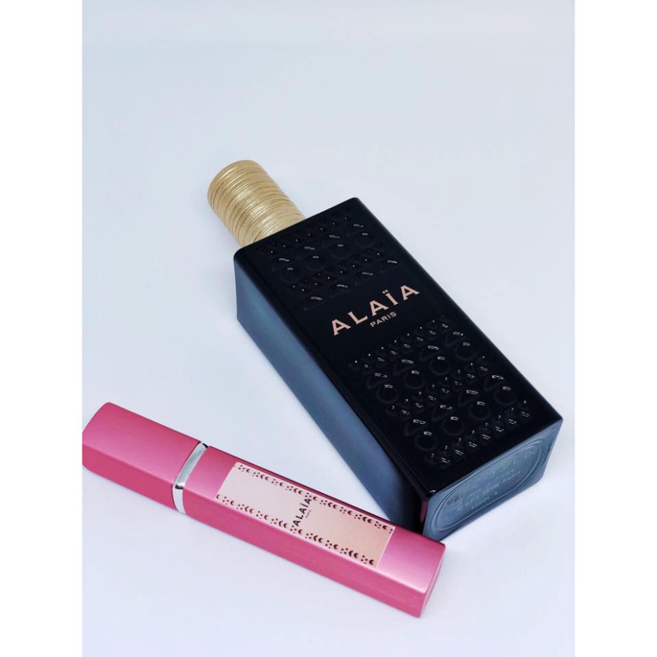 Nước hoa alaia paris chiết 10ml dạng xịt.