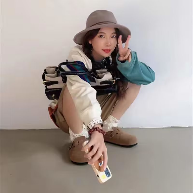 Áo sweater Tay Dài Dáng Rộng In Họa Tiết Hoạt Hình Phong Cách Đường Phố