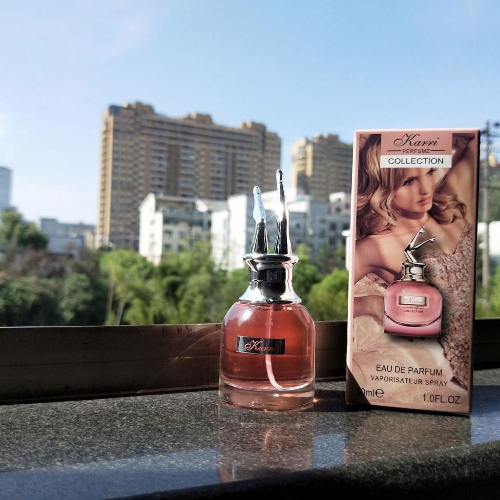 Nước Hoa Nữ Đôi Chân Dài Karri 30ml Perfume Collection EDP Sray 30ml
