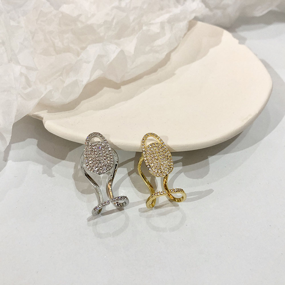 Nhẫn Nữ Trang Đính Đá Thanh Lịch