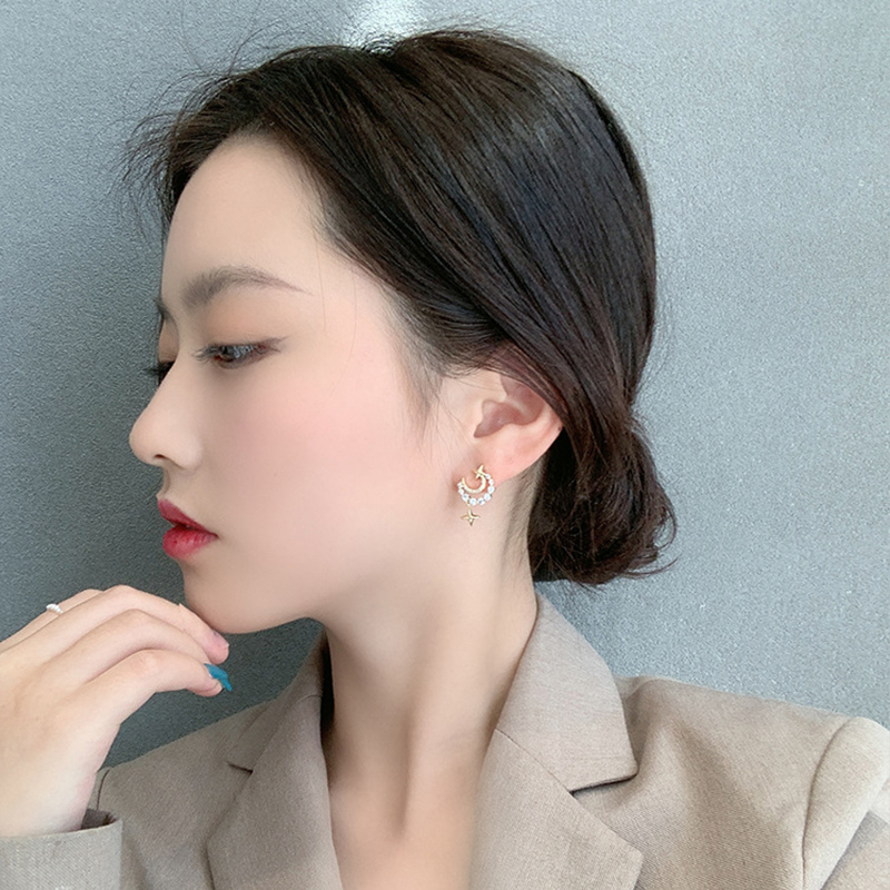 Bông tai hình mặt trăng/ ngôi sao đính đá lấp lánh thời trang phong cách Hàn Quốc