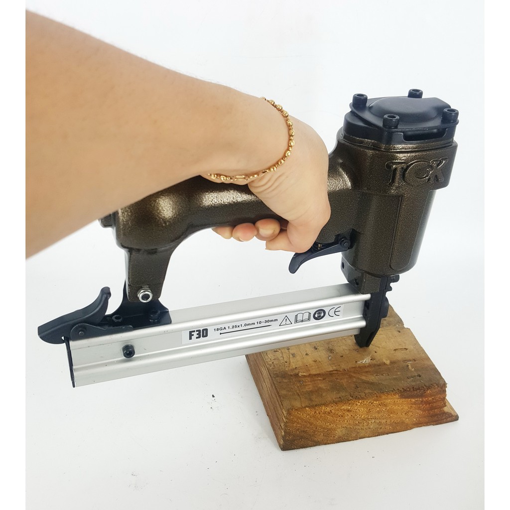 SÚNG BẮN ĐINH TOK F30 CHÍNH HÃNG