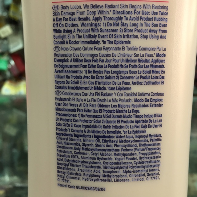 Lotion dưỡng thể trắng da Vaseline Healthy White UV Lightening 725mL | BigBuy360 - bigbuy360.vn