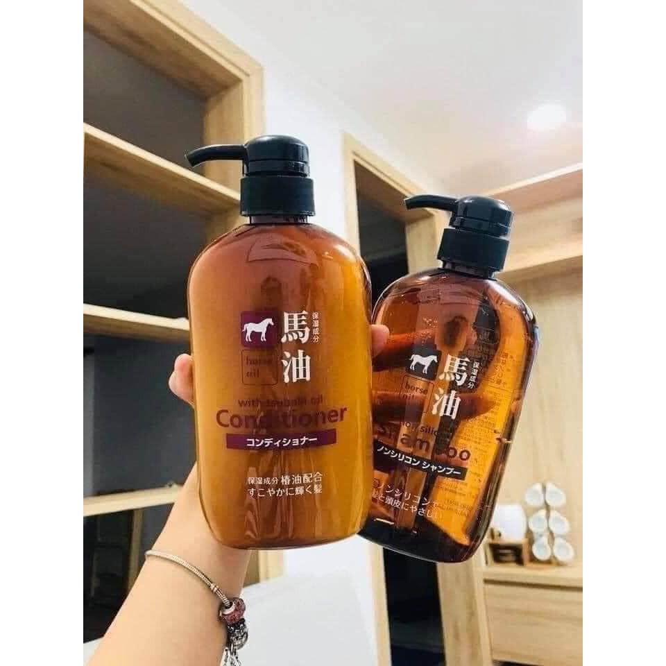 Dầu gội xả mỡ ngựa Horse Oil Nhật Bản