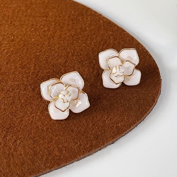 Hoa Tai Hình Cành Hoa Hồng Trắng Thiết Kế Kẹp Vành Tai Thời Trang