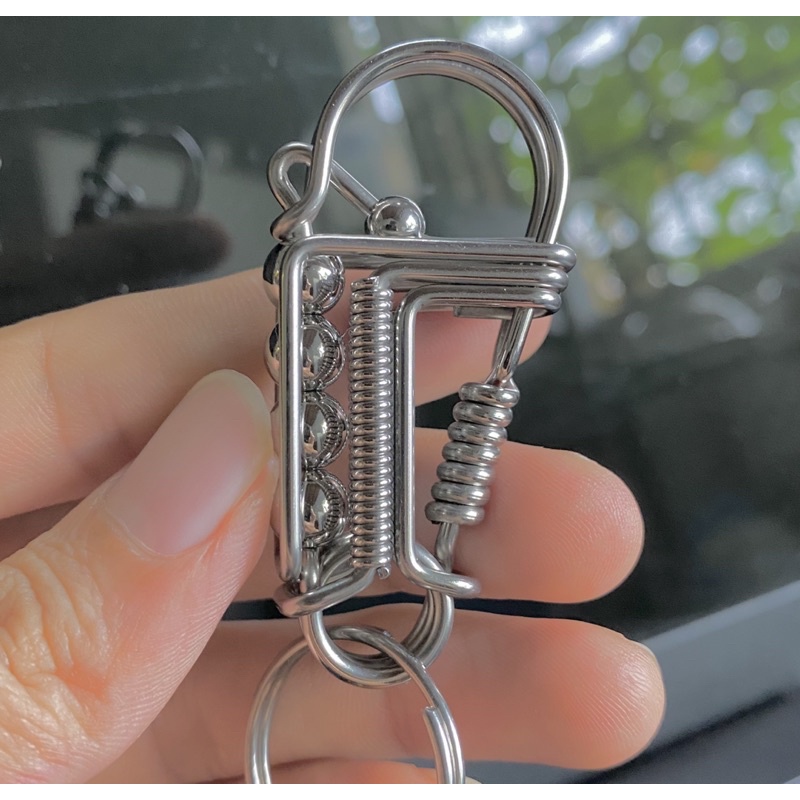 Móc khoá inox 304 hình chim cánh cụt dày 2 ly kèm khoen inox