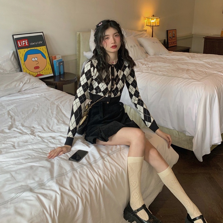  Áo Croptop Dệt Kim Cổ Bẻ Kẻ Sọc Caro 3 Màu Thời Trang Cho Nữ | BigBuy360 - bigbuy360.vn